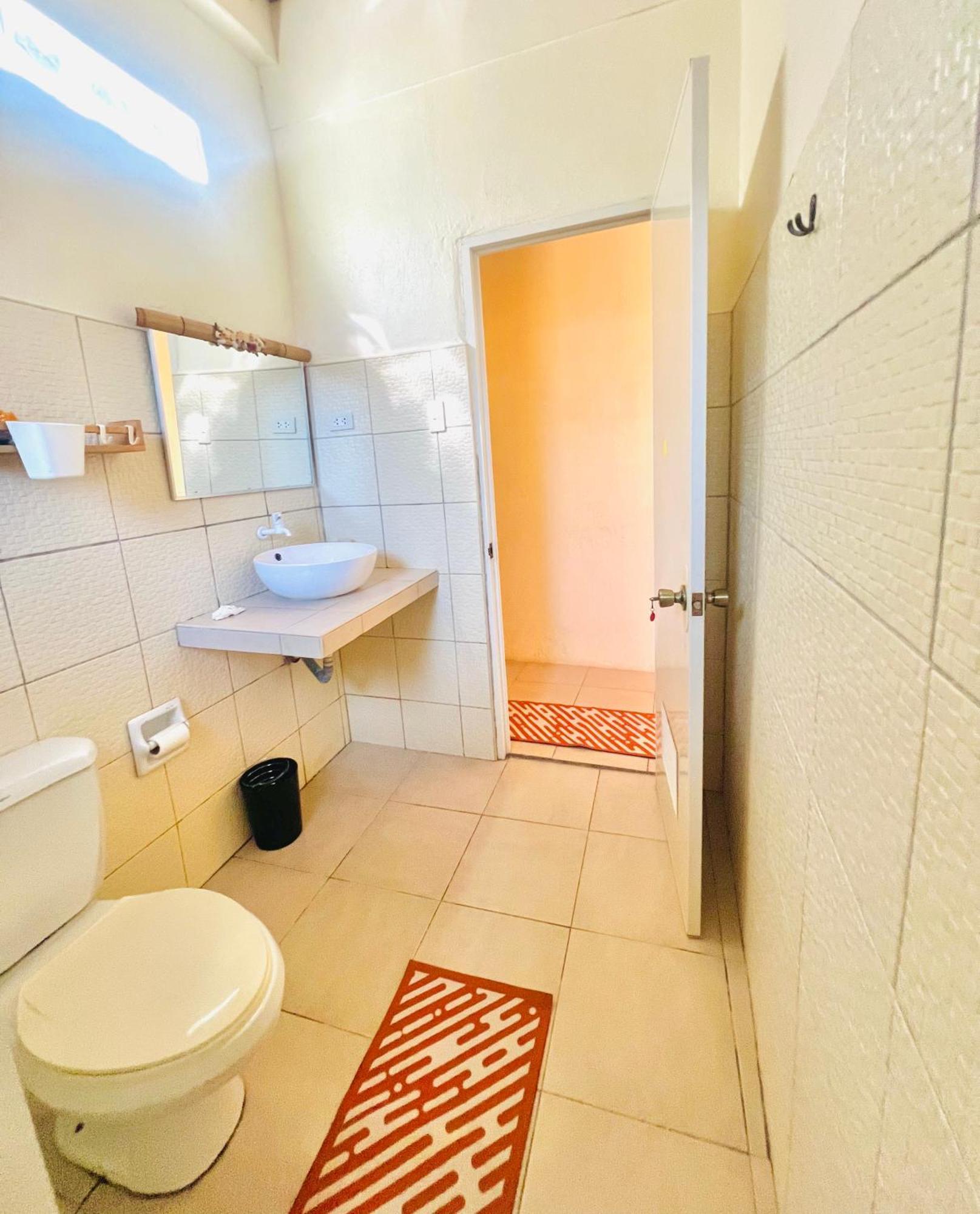 Boholala Hostel 팡라오 외부 사진